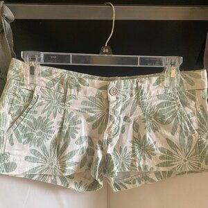 Hollister Low-rise Women's Fashion Shorts